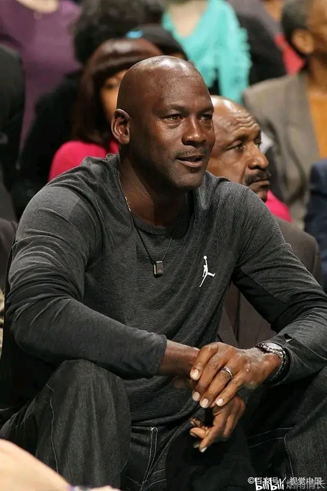 满冠体育下载- 2026上海久事男篮队员名单最新 