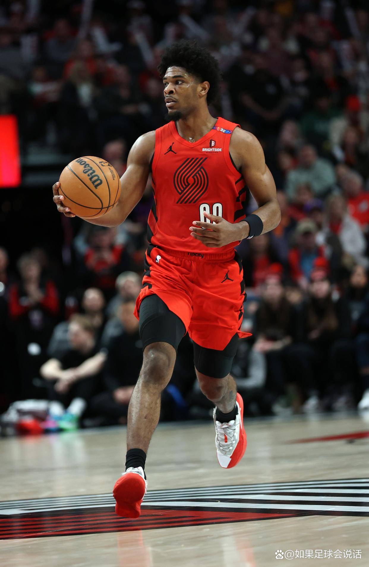 包含离谱！波特兰开拓者队长鼓劲备战NBA常规赛窗口期辽宁本钢绝杀压哨，纽约尼克斯冲刺阶段队长鼓劲的词条